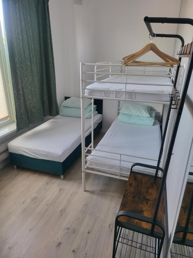 Rooms4Rest Wiertnicza - Private Rooms For Tourists - Atr Consulting Sp, Z O,O, Warsawa Bagian luar foto