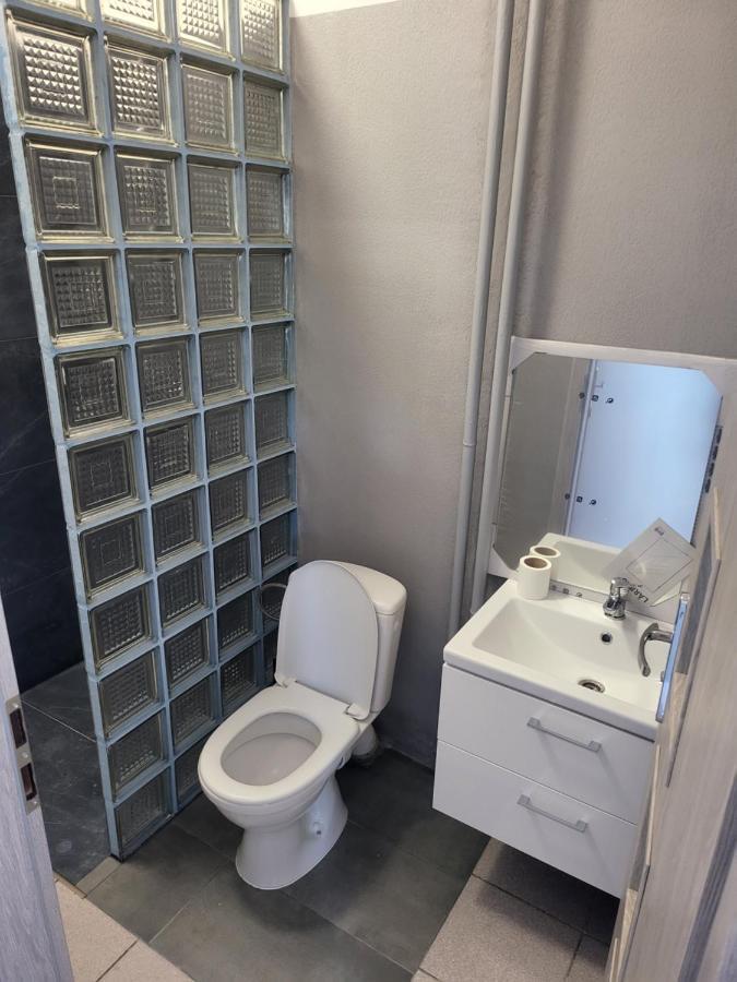 Rooms4Rest Wiertnicza - Private Rooms For Tourists - Atr Consulting Sp, Z O,O, Warsawa Bagian luar foto