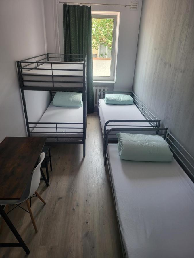 Rooms4Rest Wiertnicza - Private Rooms For Tourists - Atr Consulting Sp, Z O,O, Warsawa Bagian luar foto
