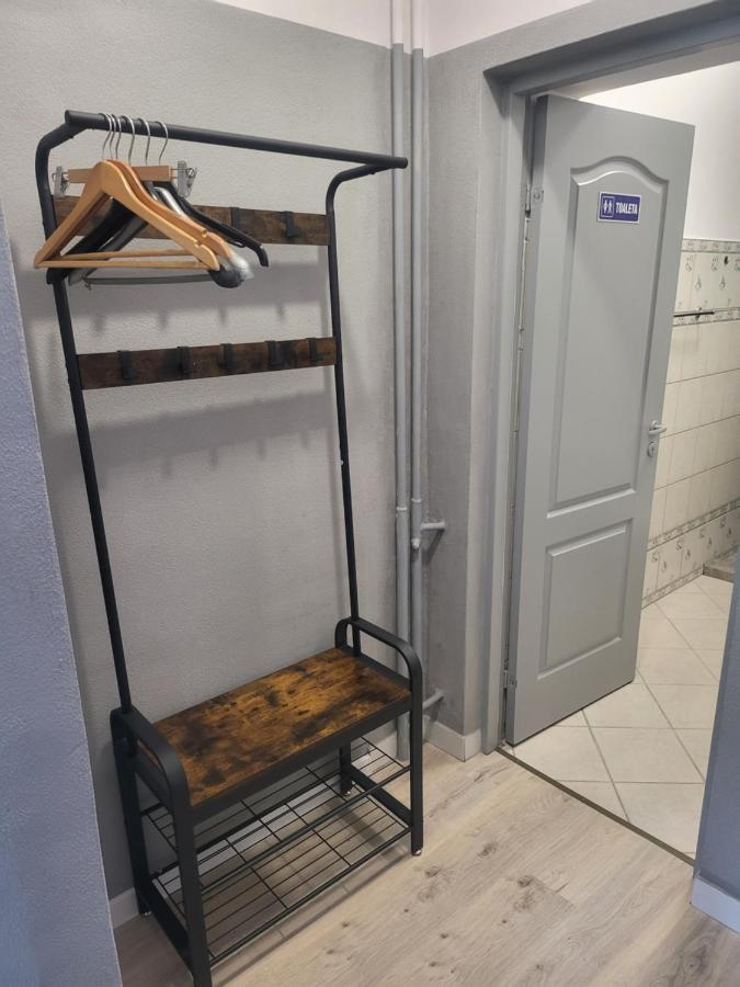 Rooms4Rest Wiertnicza - Private Rooms For Tourists - Atr Consulting Sp, Z O,O, Warsawa Bagian luar foto