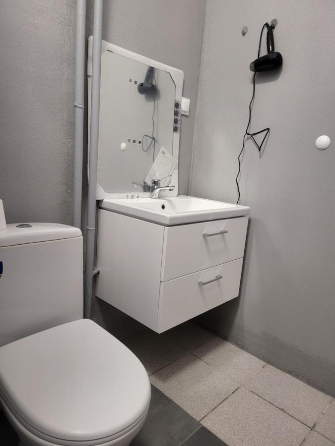 Rooms4Rest Wiertnicza - Private Rooms For Tourists - Atr Consulting Sp, Z O,O, Warsawa Bagian luar foto