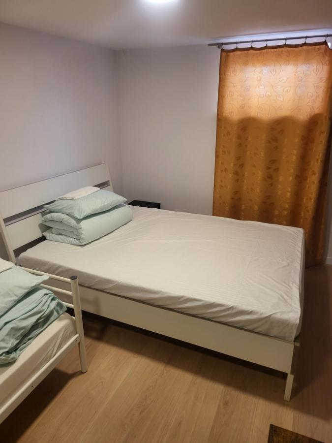 Rooms4Rest Wiertnicza - Private Rooms For Tourists - Atr Consulting Sp, Z O,O, Warsawa Bagian luar foto